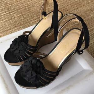 Size 6 XOXO black wedge sandals